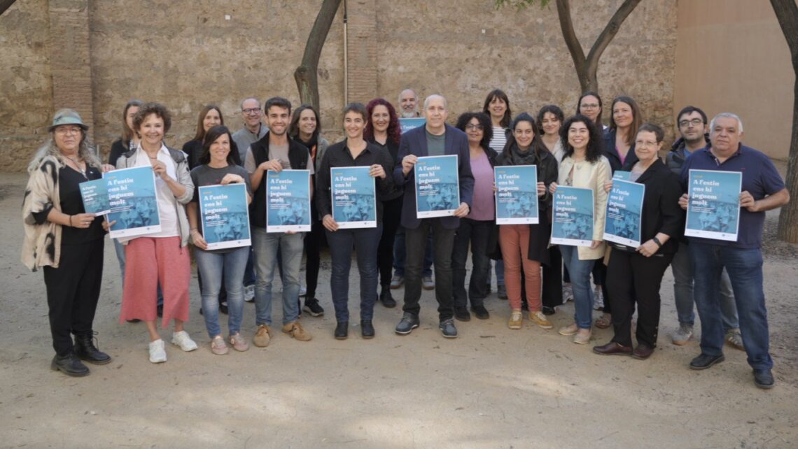 Manifest per universalitzar el lleure d'estiu com a mesura contra la pobresa infantil. | Foto: Educació 360.