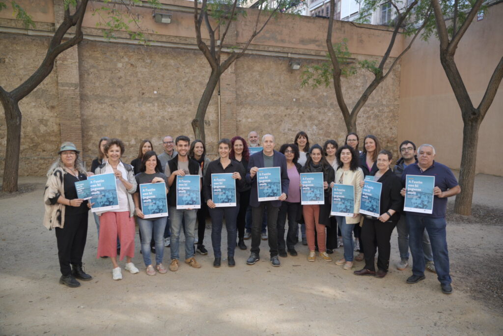 Manifest per universalitzar el lleure d'estiu com a mesura contra la pobresa infantil. | Foto: PINCat.